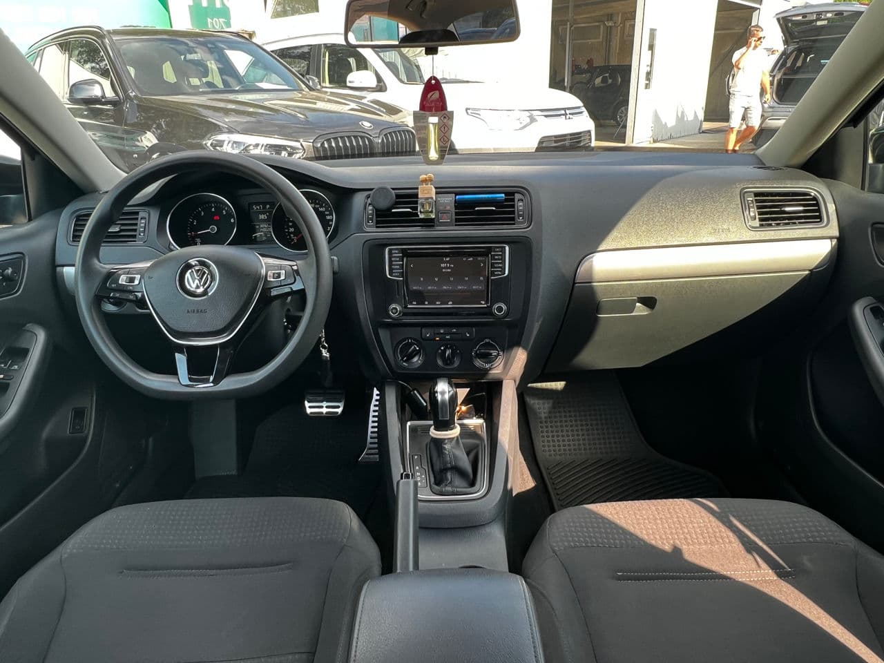 Volkswagen Jetta 2016 — Миниатюра 10