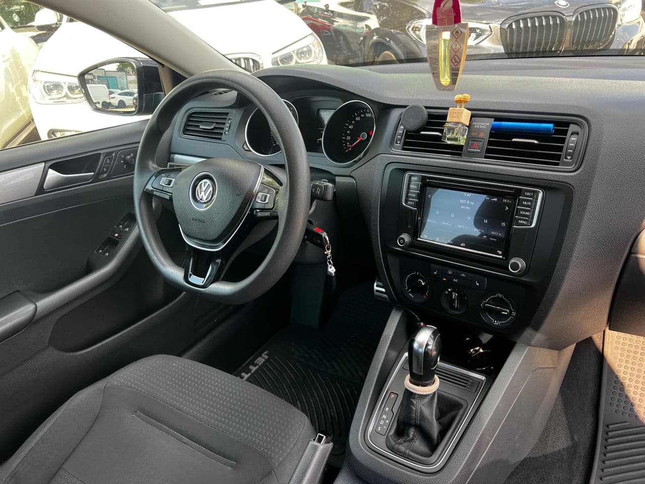 Volkswagen Jetta 2016 — Миниатюра 6