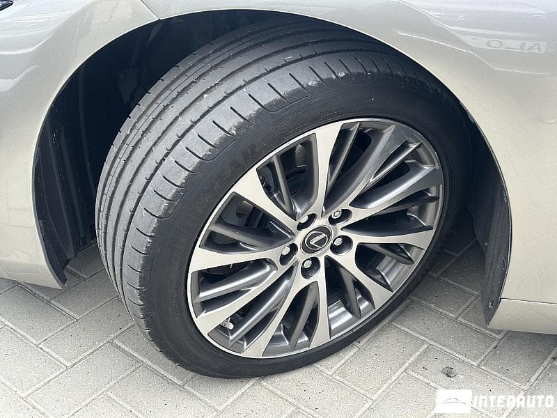 Lexus ES 300h 2019 — Миниатюра 21