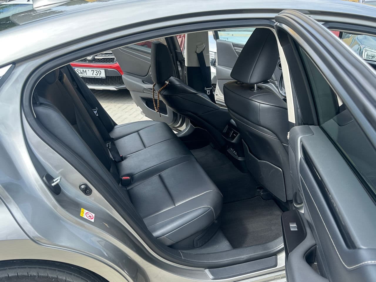 Lexus ES 300h 2019 — Миниатюра 16