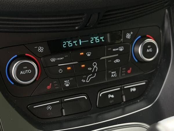 2018 Ford Kuga — Miniatură 12