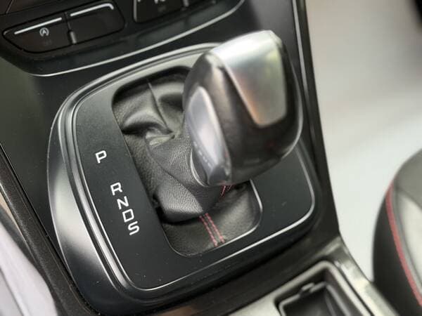 2018 Ford Kuga — Miniatură 13