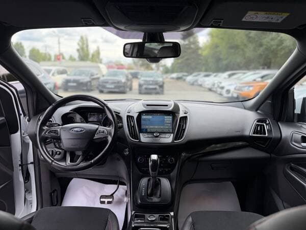 2018 Ford Kuga — Miniatură 8