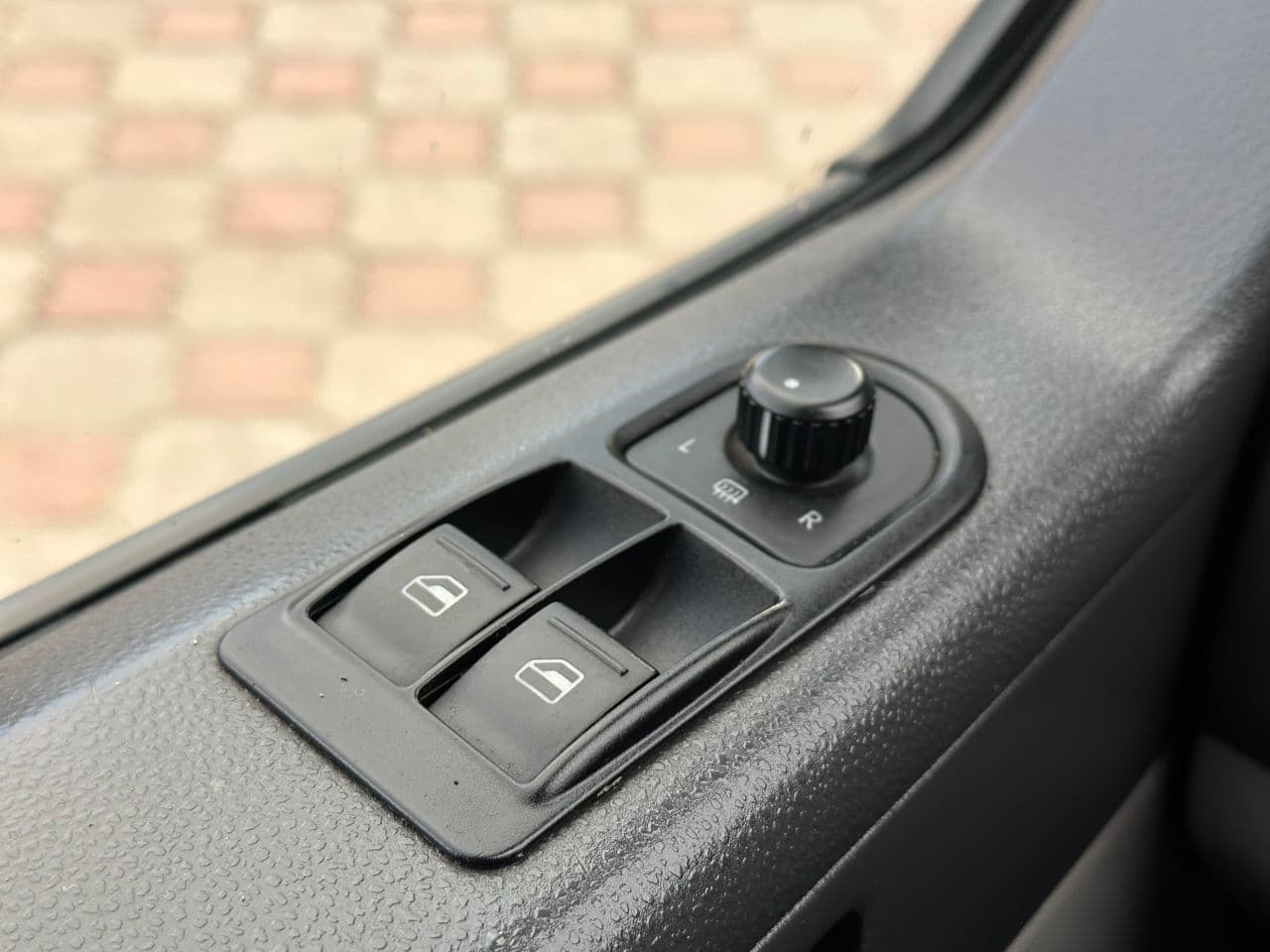 Volkswagen Transporter 2012 — Миниатюра 6