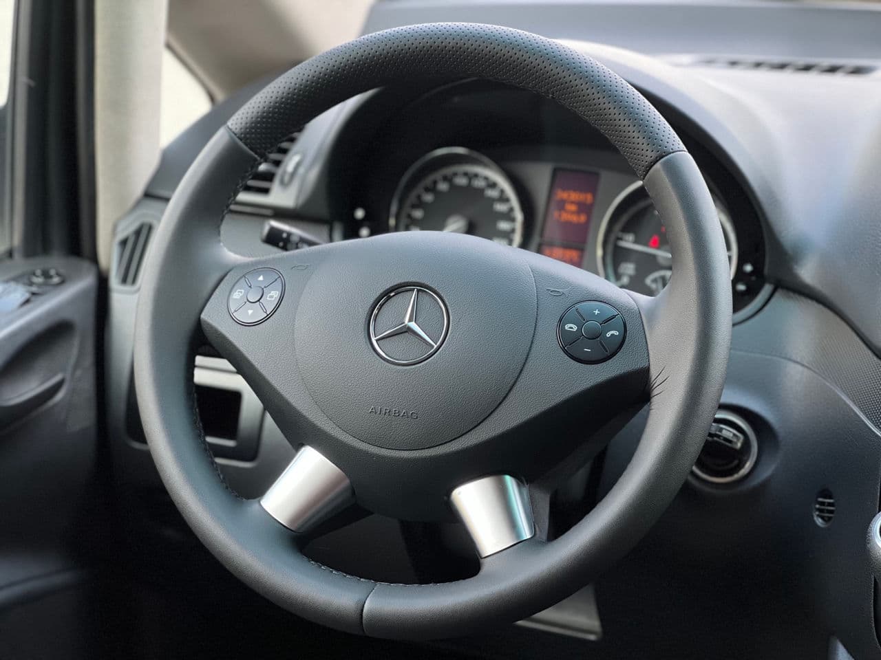 Mercedes Vito 2012 — Миниатюра 8