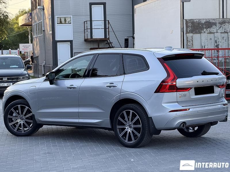 Volvo XC 60 2018 — Миниатюра 4