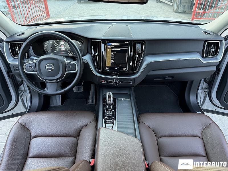 Volvo XC 60 2018 — Миниатюра 10