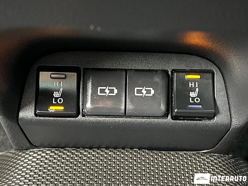 Lexus UX 300e 2021 — Миниатюра 22