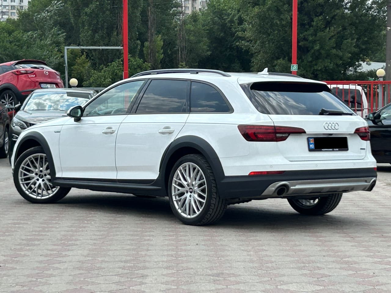 Audi A4 Allroad 2017 — Миниатюра 2