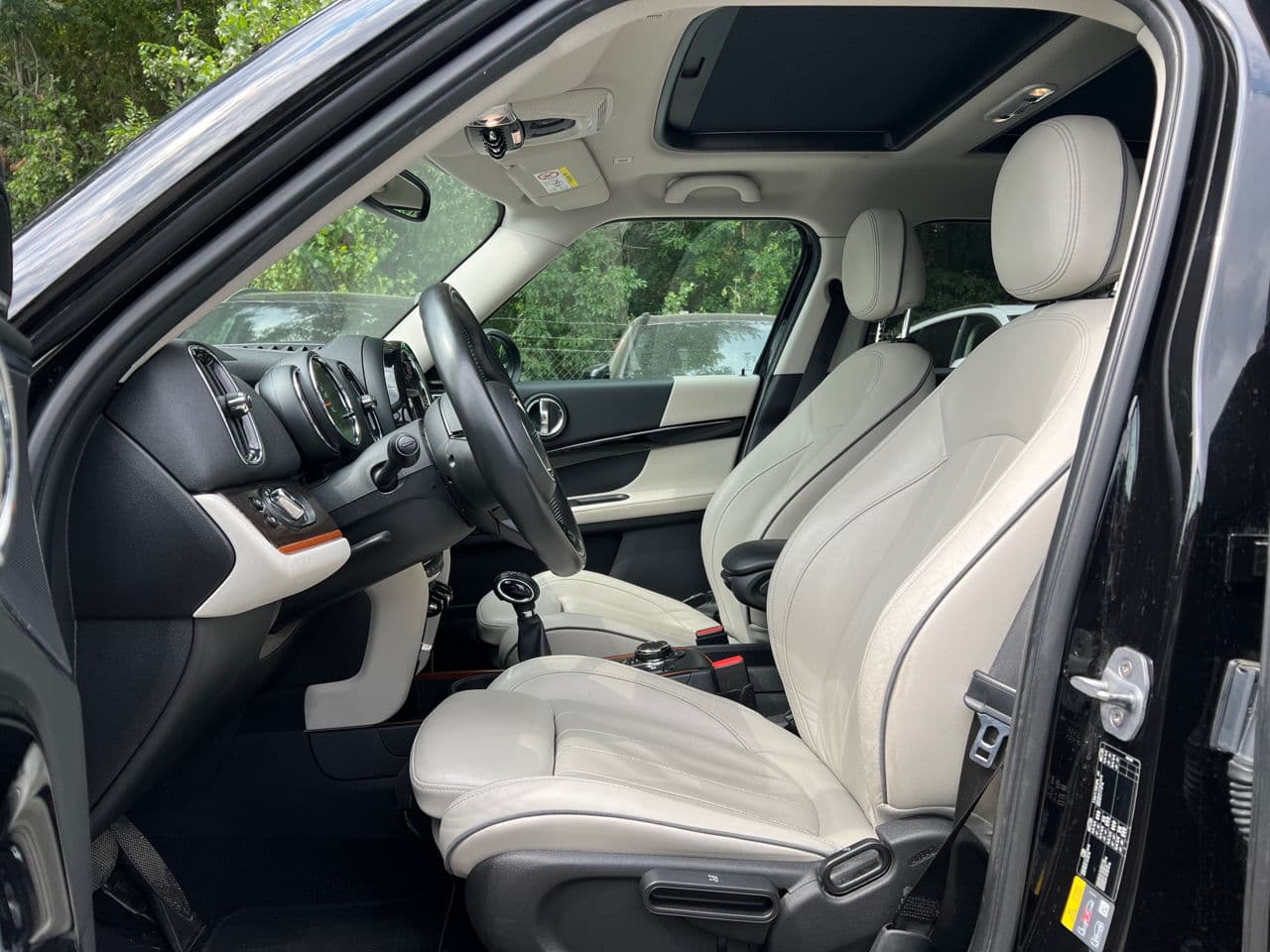 Mini Countryman Cooper S ALL4 2018 — Миниатюра 8