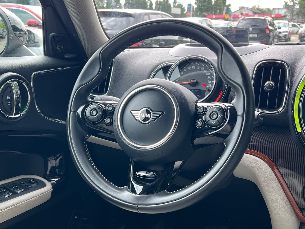 Mini Countryman Cooper S ALL4 2018 — Миниатюра 10