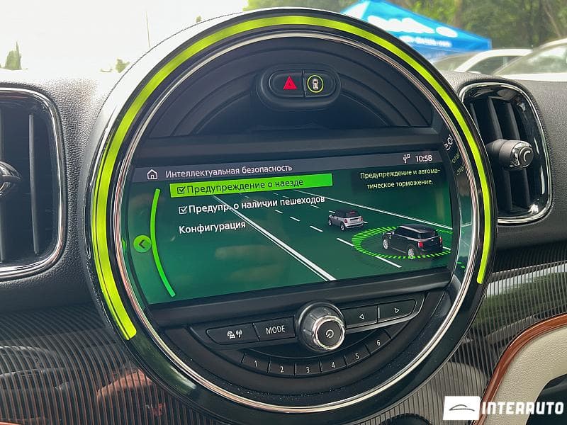 Mini Countryman Cooper S ALL4 2018 — Миниатюра 14