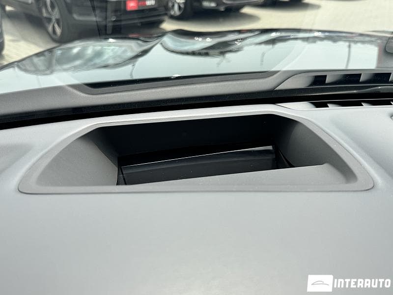 BMW 740 2017 — Миниатюра 7
