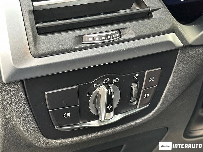 2023 BMW X3 2.0D — Miniatură 16