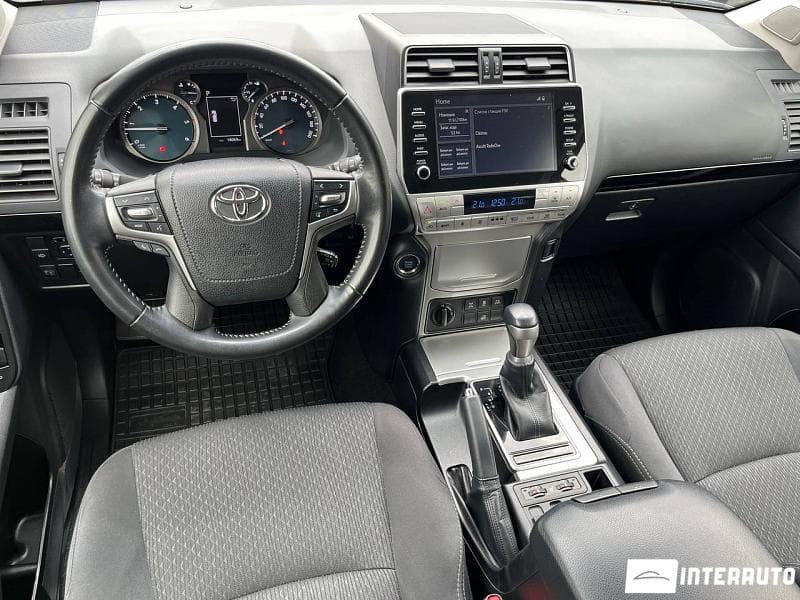 Toyota Land Cruiser Prado 2023 — Миниатюра 8