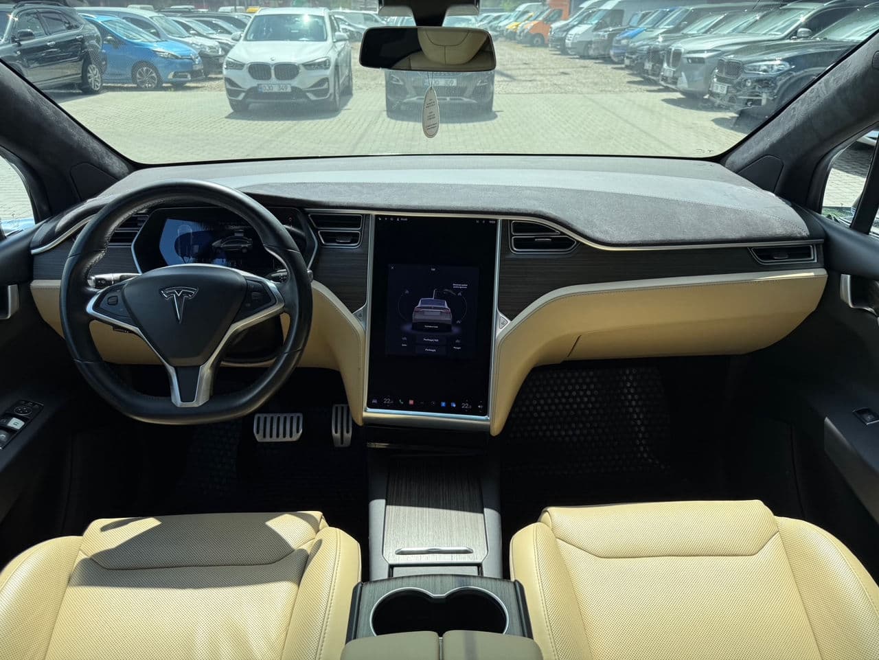 Tesla Model X 2016 — Миниатюра 6