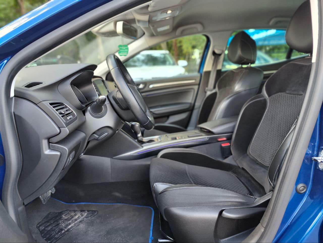 Renault Megane 2018 — Миниатюра 5