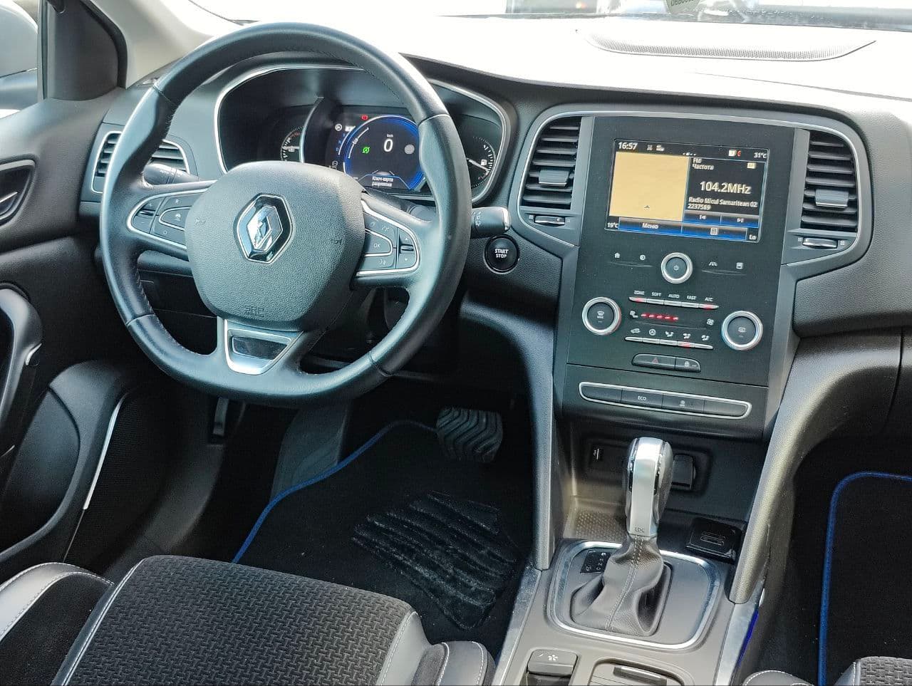Renault Megane 2018 — Миниатюра 11