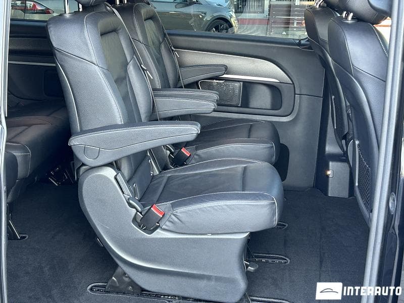 Mercedes V 300 2022 — Миниатюра 20
