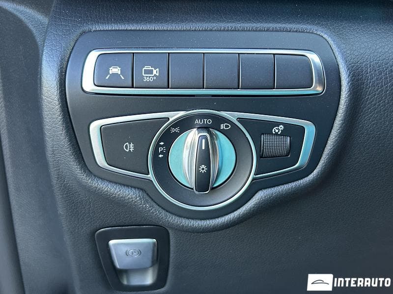 Mercedes V 300 2022 — Миниатюра 11