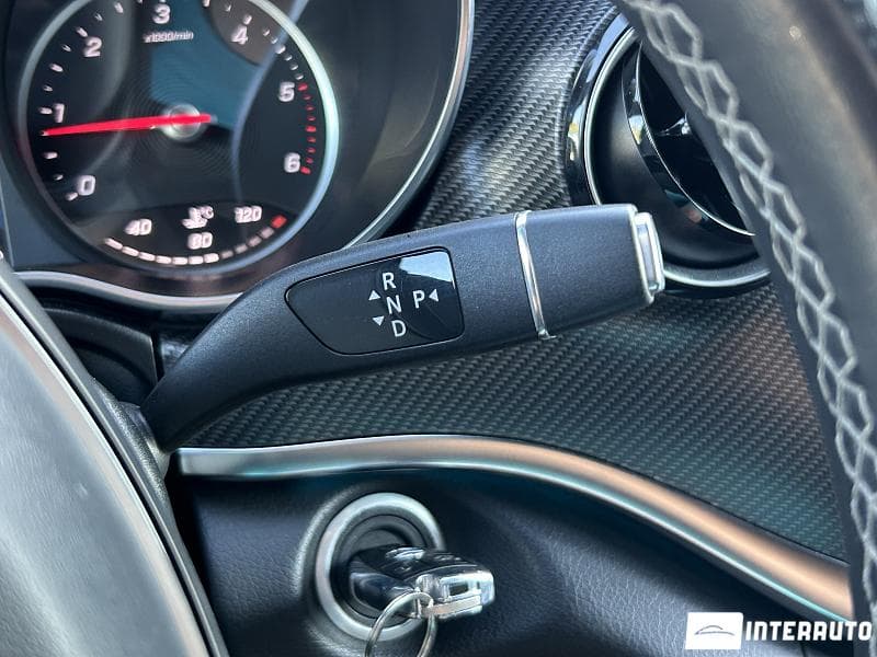 Mercedes V 300 2022 — Миниатюра 14
