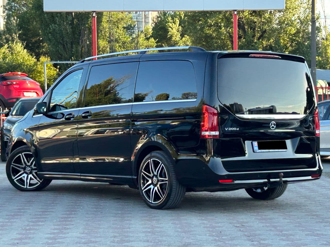 Mercedes V 300 2022 — Миниатюра 2