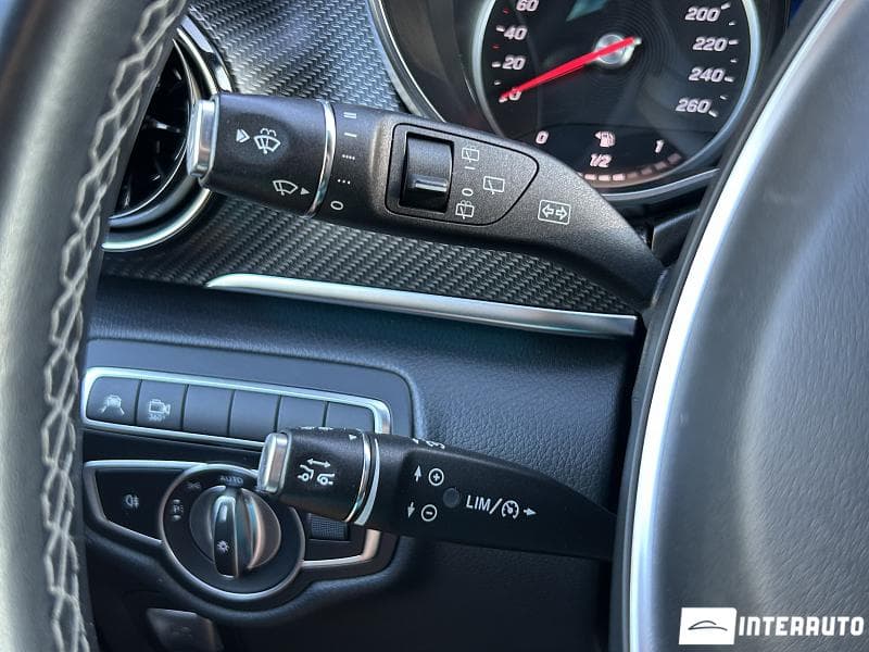 Mercedes V 300 2022 — Миниатюра 13