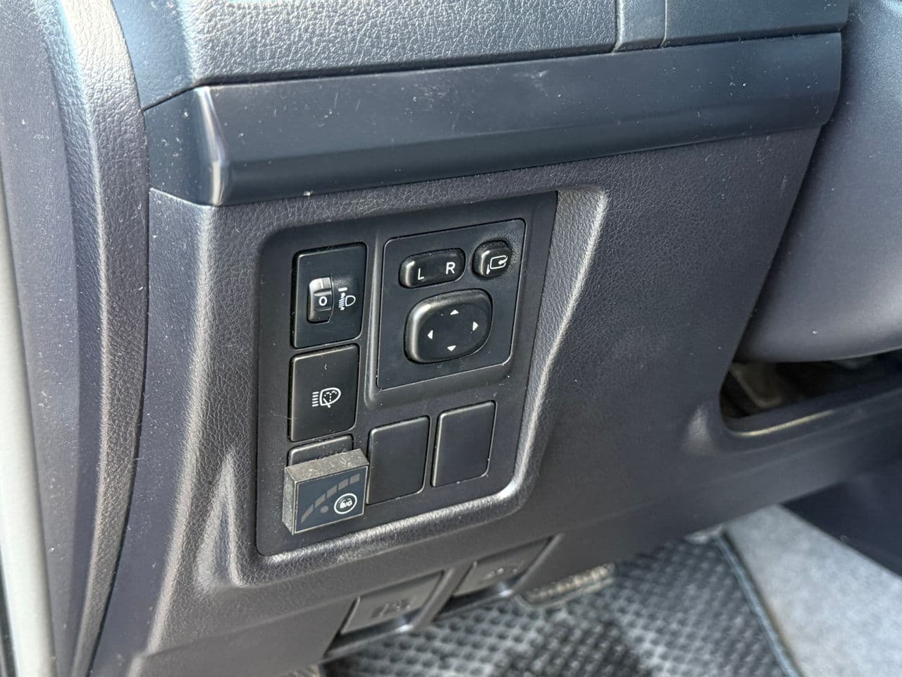 Toyota Land Cruiser Prado 2012 — Миниатюра 7