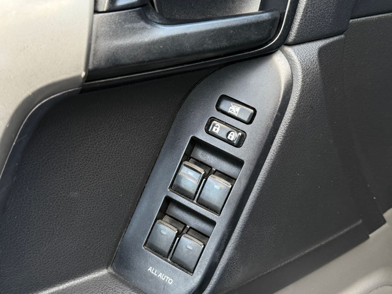 Toyota Land Cruiser Prado 2012 — Миниатюра 6