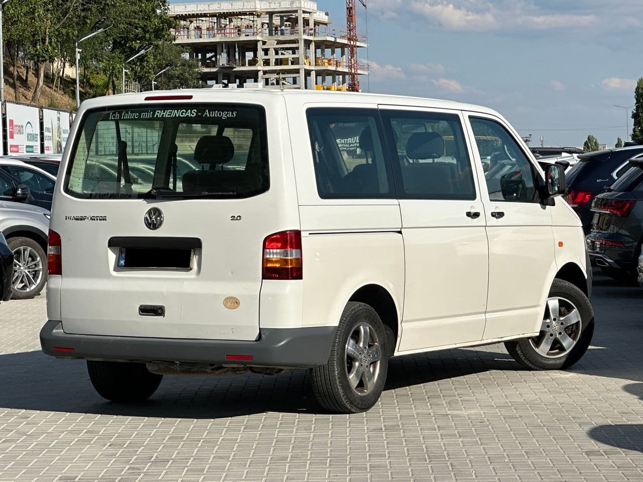 Volkswagen Transporter 2005 — Миниатюра 3