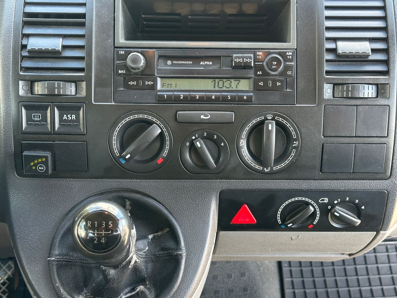 Volkswagen Transporter 2005 — Миниатюра 8