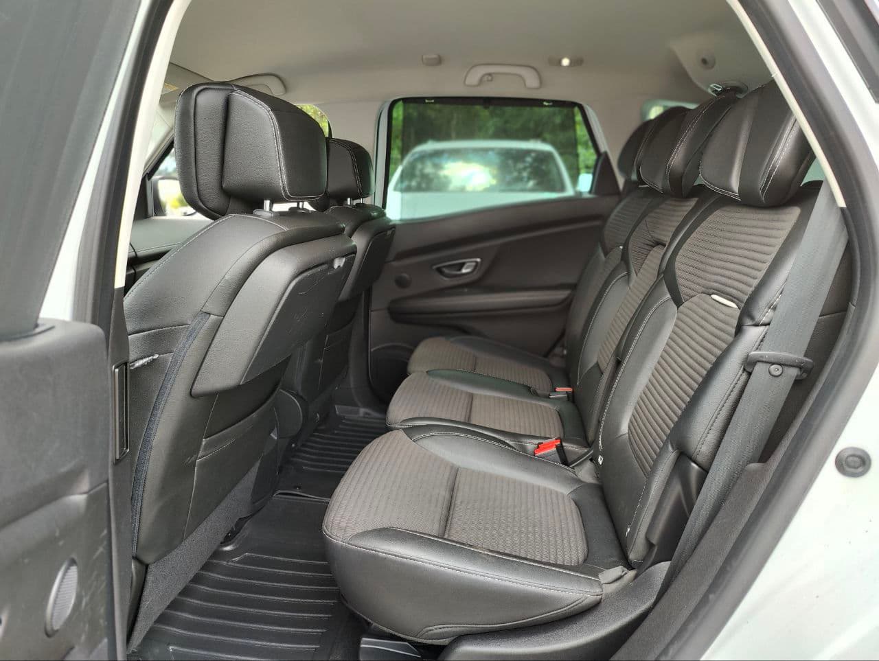 Renault Scenic 2017 — Миниатюра 9