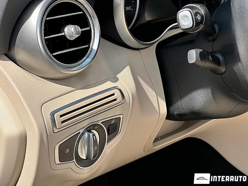 Mercedes C 300 2018 — Миниатюра 19