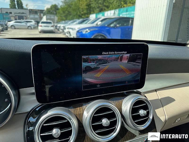 Mercedes C 300 2018 — Миниатюра 10