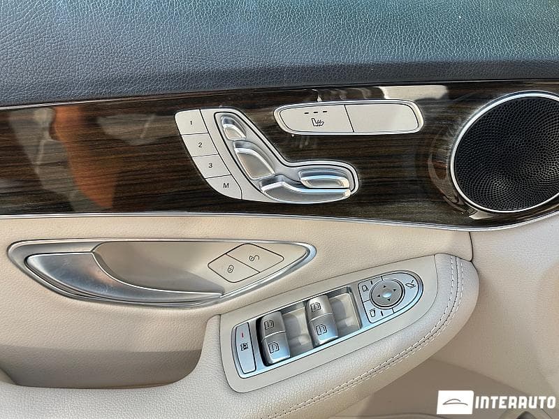 Mercedes C 300 2018 — Миниатюра 18