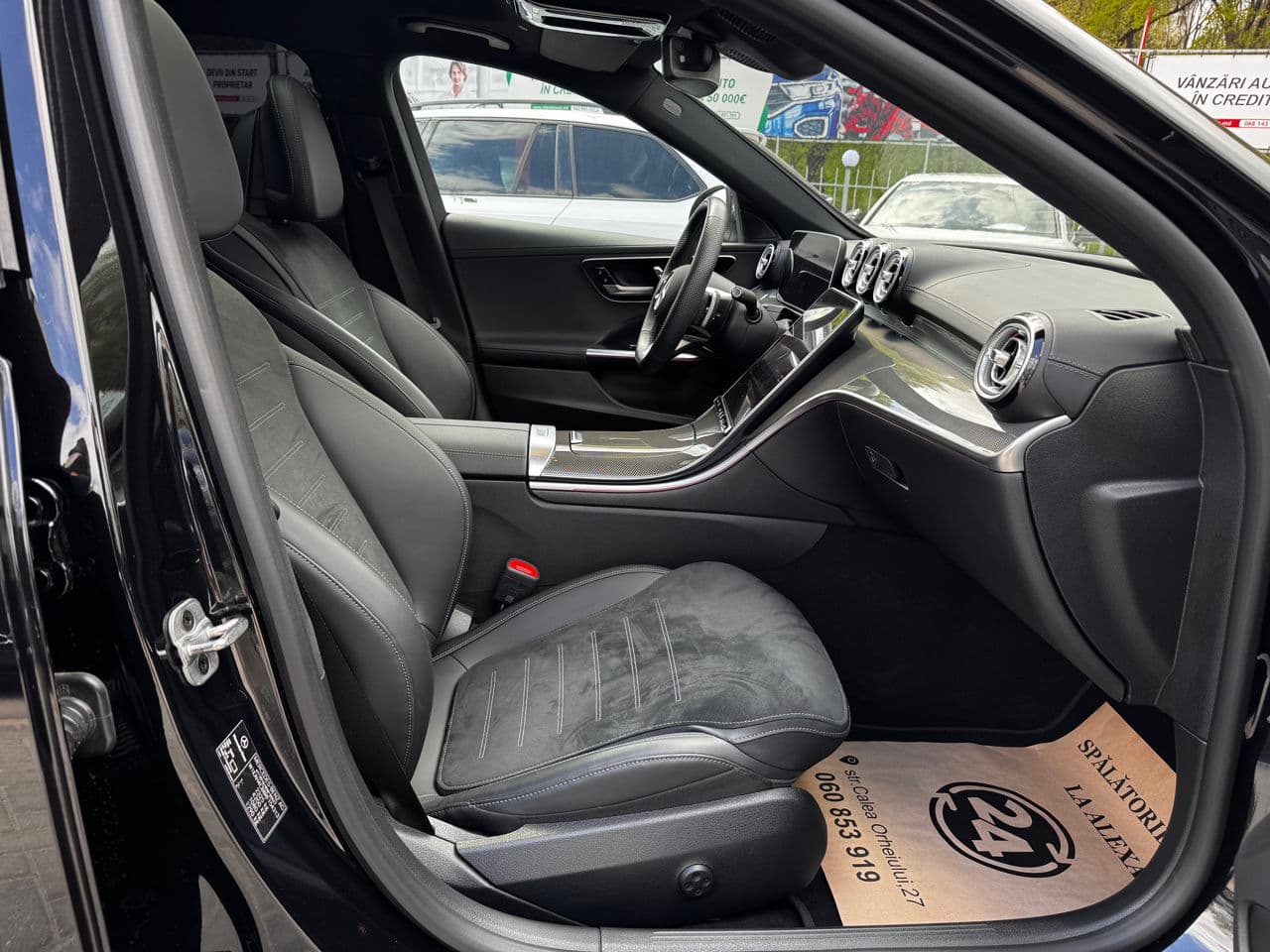 Mercedes C 200 2024 — Миниатюра 6