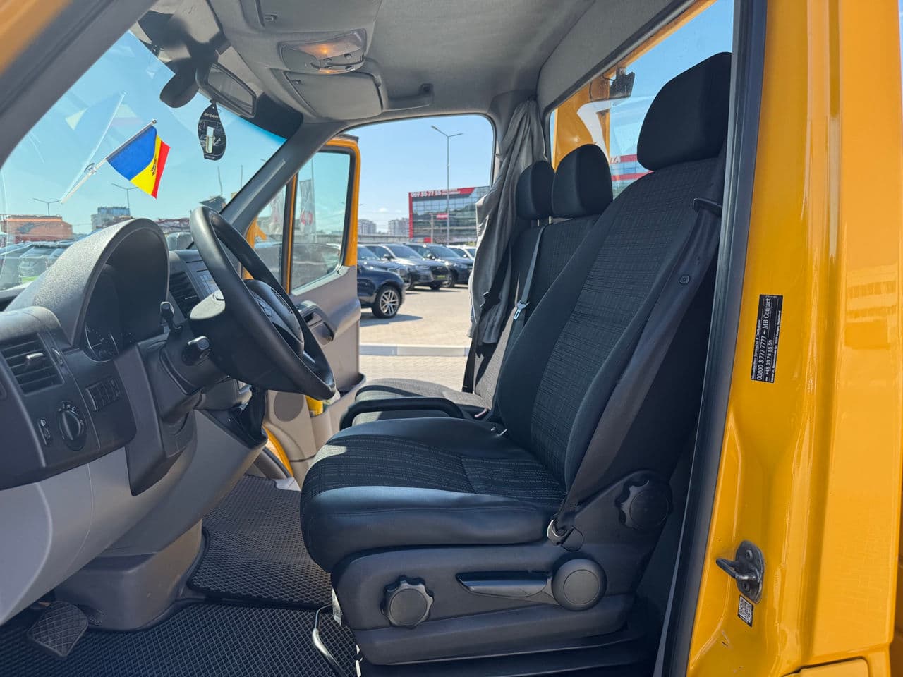 Mercedes Sprinter 2018 — Миниатюра 6