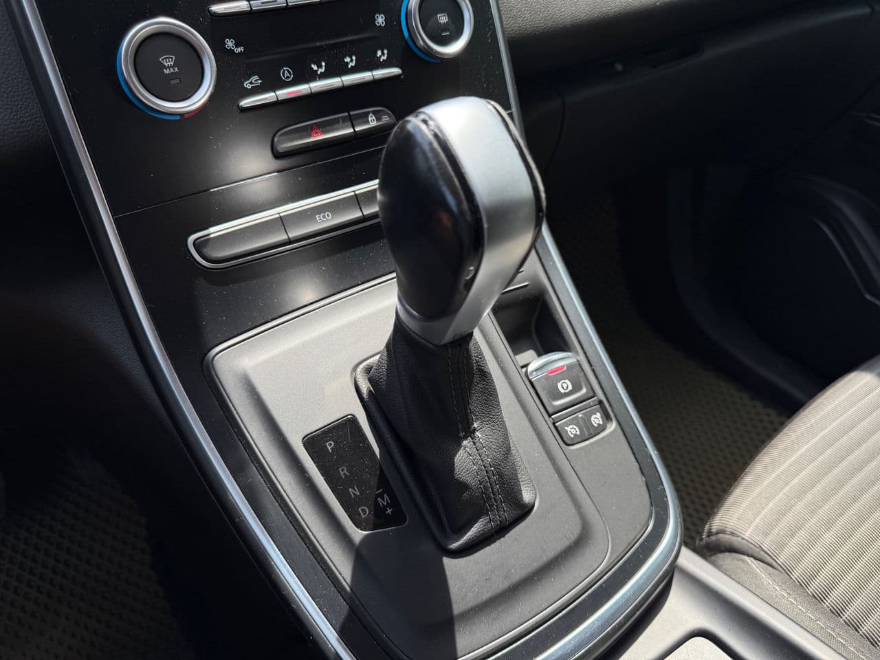Renault Grand Scenic 2017 — Миниатюра 13