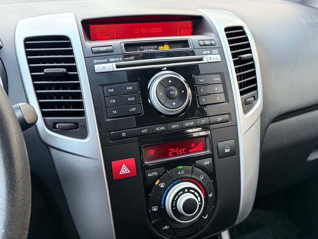 Kia Venga 2014 — Миниатюра 11