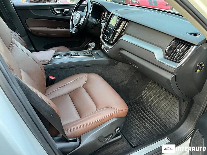 Volvo XC 60 2018 — Миниатюра 7