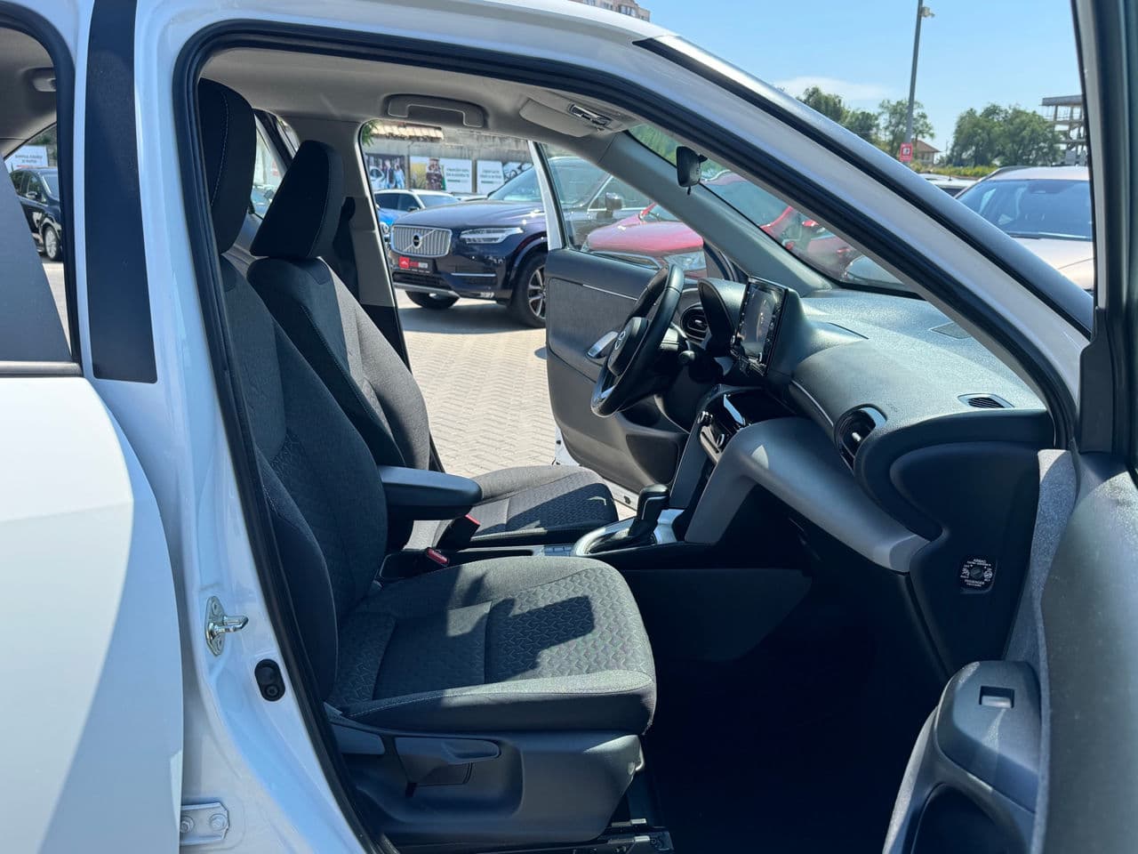 Toyota Yaris Cross 2022 — Миниатюра 15