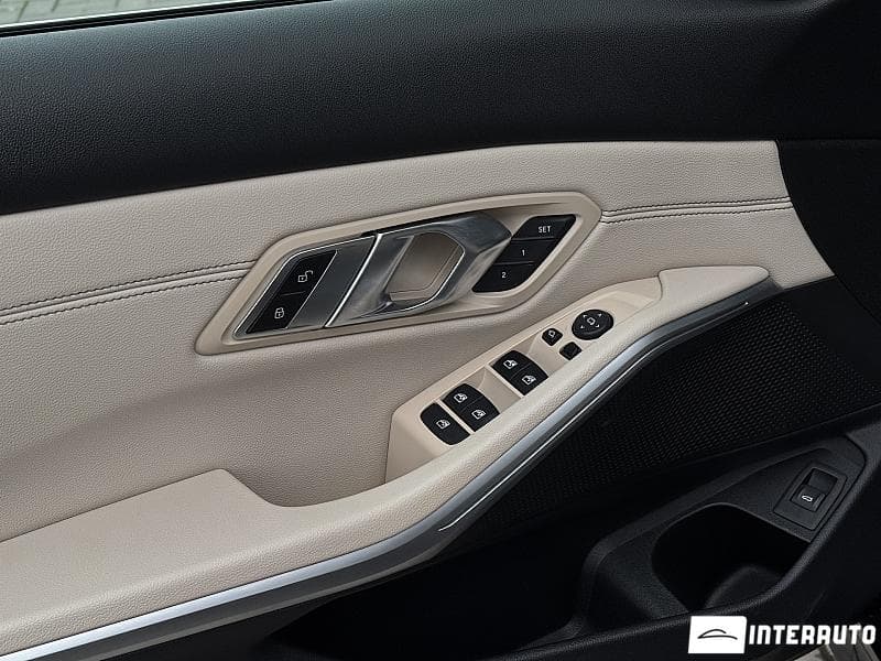 BMW 330 2019 — Миниатюра 8