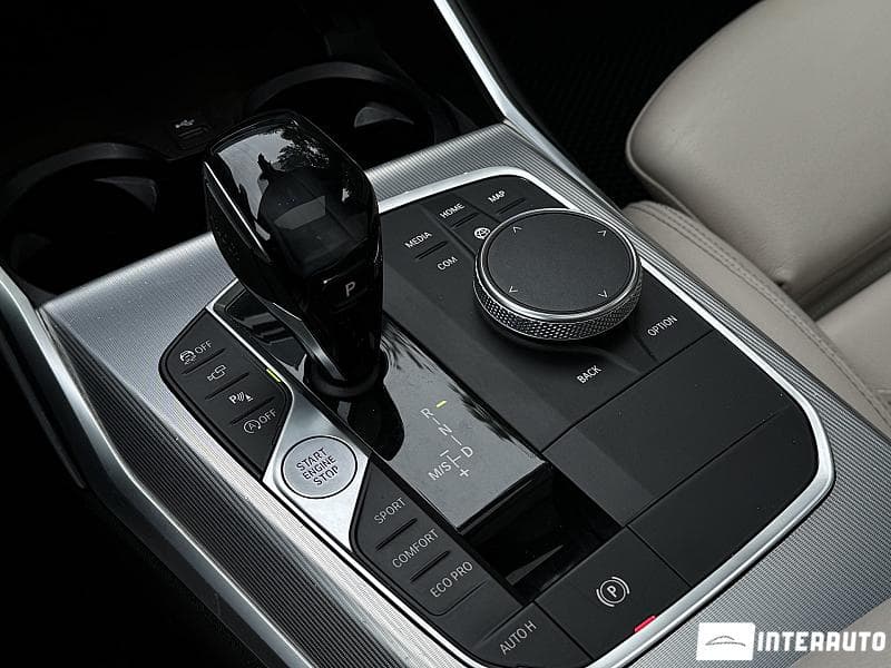 BMW 330 2019 — Миниатюра 17