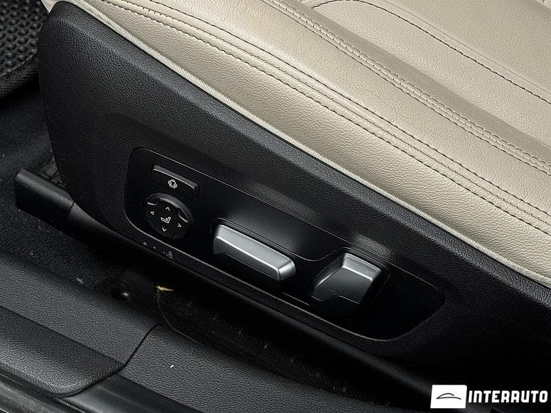 BMW 330 2019 — Миниатюра 10