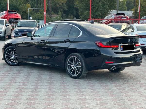 2019 BMW 330 — Miniatură 4