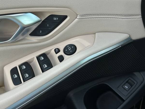 2019 BMW 330 — Miniatură 15