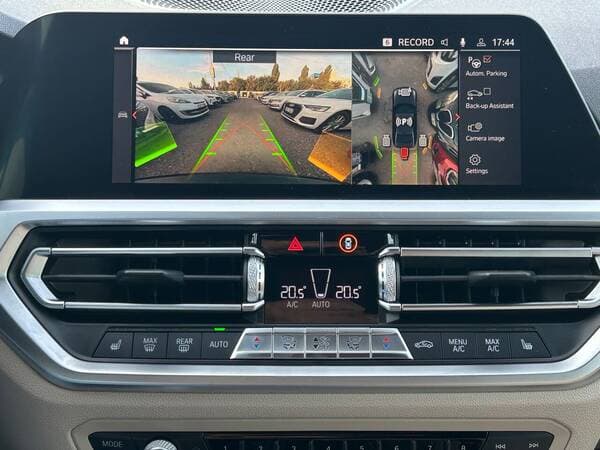2019 BMW 330 — Miniatură 11