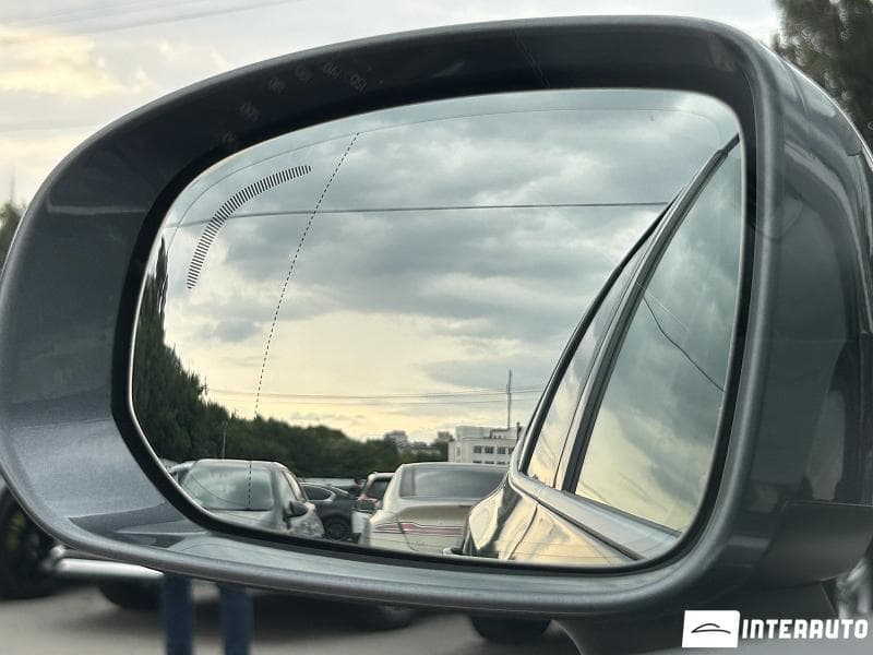 Volvo XC 60 2018 — Миниатюра 5