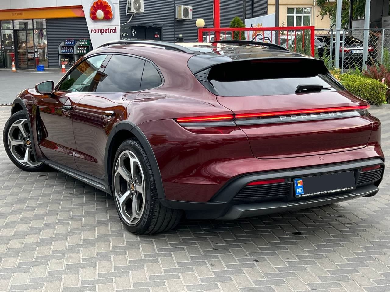 Porsche Taycan 4S 2021 — Миниатюра 2