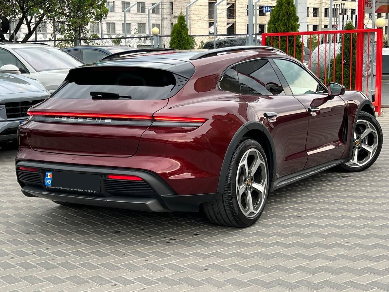 Porsche Taycan 4S 2021 — Миниатюра 4